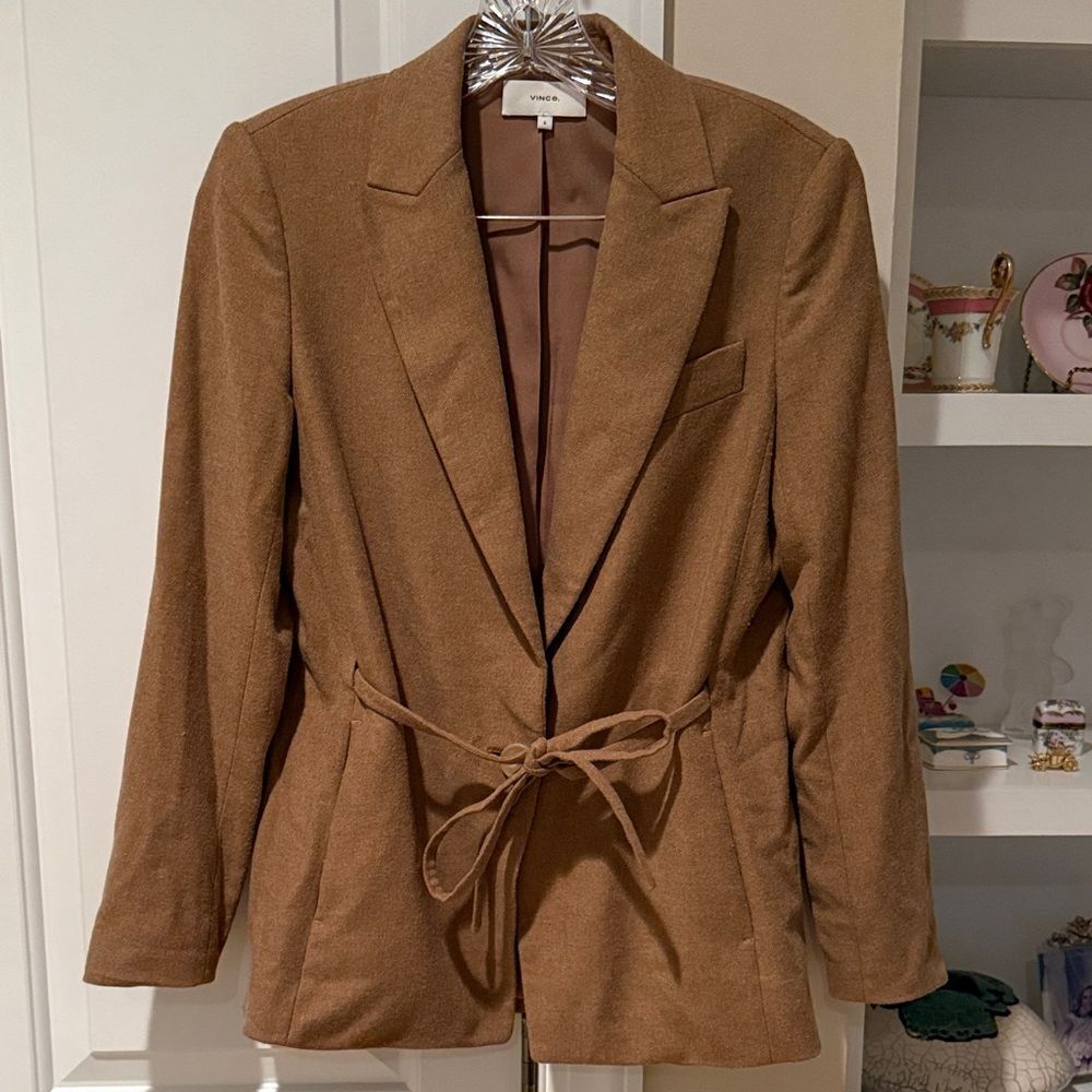 Vince Flannel Wool-Blend Blazer - Picture 4 of 9